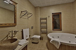 kapadokyahill_jacuzzi.jpg